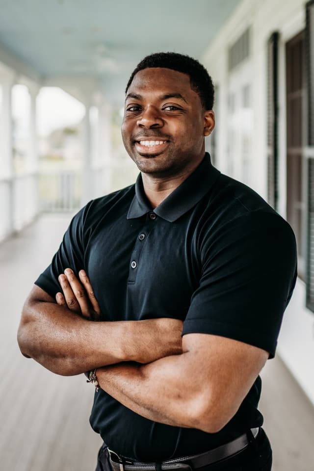 Dr. Justin Holt